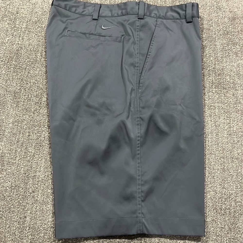 Mens Nike Golf Shorts, size 36